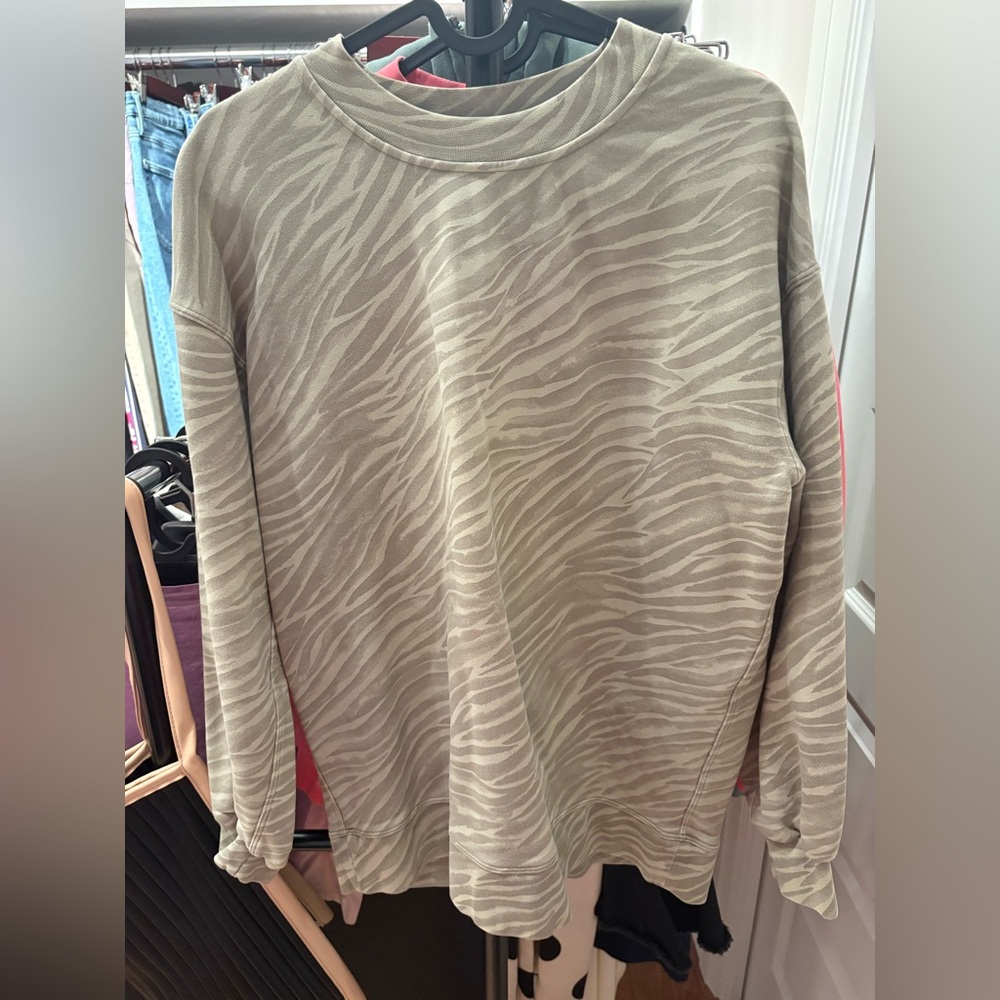 Lululemon Perfectly Oversized Crew Size 4